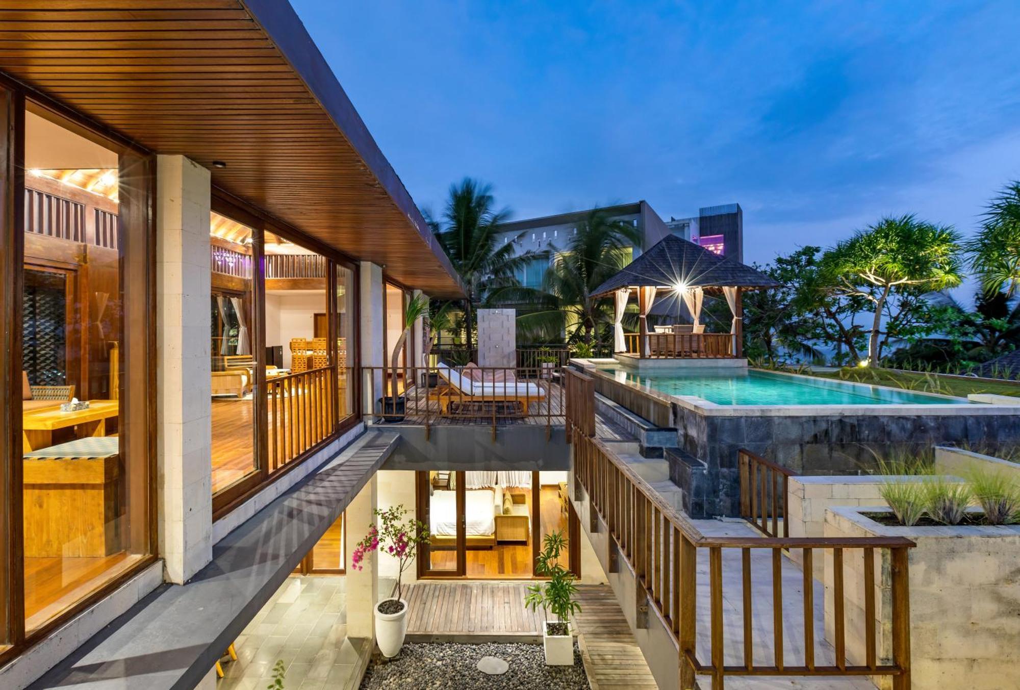 The Chand's Boutique By Finder